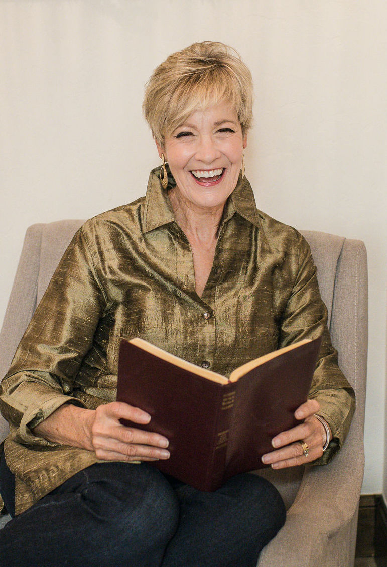 About – Write wtih Laurel